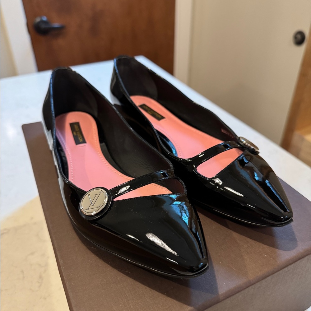 Louis Vuitton Black Patent Leather Flats